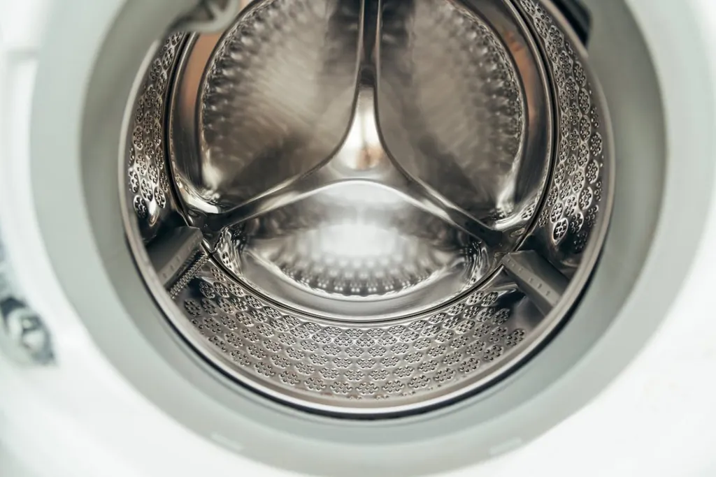 Pralki MIELE czy pralki ASKO — jak wybrać urządzenie premium, które ułatwi domowe pranie na lata?